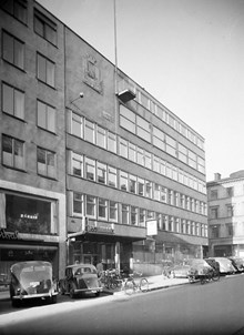 Byggnadsföreningens restaurang, Norrlandsgatan 11. Huset byggdes 1937 och ingår nu i kv. Hästen