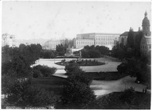Kungsträdgården på 1890-talet, med slottet  i bakgrunden