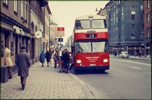Dubbeldäckadbuss på linje 54 på Hornsgatan år 1970