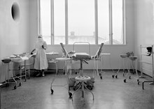 Interiör från operationssal på Maria sjukhus. Wolmar Yxkullsgatan 25.