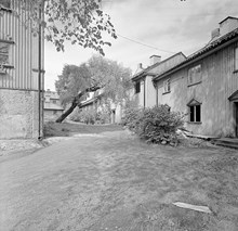 Skånegatan 12-16. Nödbostäder uppförda 1917 inför rivning. Nuvarande Rosenlundsparken