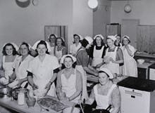 Matlagningskurs vid Spånga Yrkesskolor ca 1946