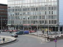 5:e höghuset, fasaden mot Sergels Torg