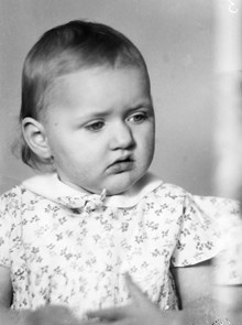 Porträtt av liten flicka, Hägglund