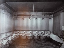 Ryggtvätt på Storkyrkoskolan - 1903