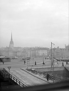 Utsikt över Södermalmstorg och Gamla Stan från Stadsmuseet. Tyska kyrkans torn i fonden