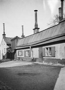 Parmmätargatan 8 och 10. Huset ägdes av Bolinders AB. Motsvarar nu läget mellan Kungsklippan 7 och 10