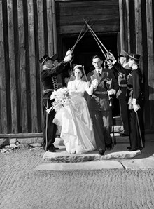 Skansen. Bröllop i Seglora kyrka mellan Jacob Douglas och Hedvig Thielers