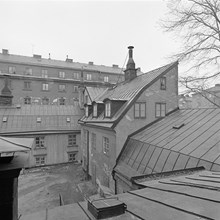 Nytorgsgatan 8 - Mäster Mikaels Gata 2. Gården mot sydost