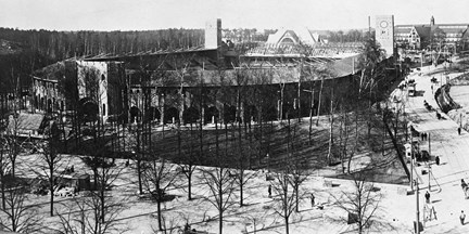 Olympiska spelen i Stockholm 1912. Vy över Stockholms stadion från söder över Valhallavägen. Bilden tagen från Valhallavägen 100.