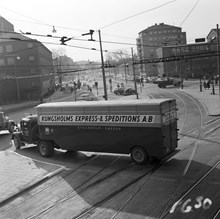En dag i april 1959 gav sig en fotograf från Stockholms spårvägar ut för att föreviga vyerna kring Västerbroplan