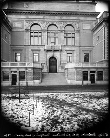 Entrén och södra fasaden till Konstakademien, Fredsgatan 12