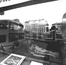 Klarabergsgatan 23. Spaks skyltfönster