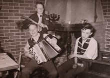 Trettonklubben på ungdomsgård i Sköndal 1953