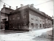 Sankt Paulsgatan 5 i hörnet av Skaraborgsgatan
