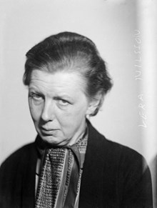 Porträtt av Vera Nilsson (1888 - 1979), konstnär
