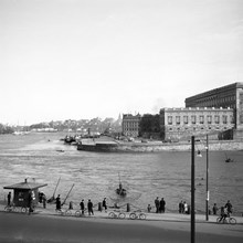 Utsikt över Norrström och Slottet från Operakällaren