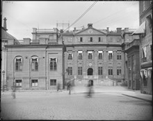 Rådhuset, Bondeska palatset,  Myntgatan 8