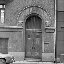 Linnégatan 48 A. Portalen