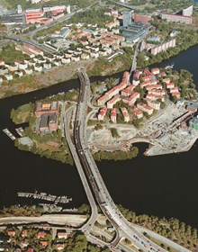 Flygfoto över Lilla Essingen med Fredhäll i bakgrunden